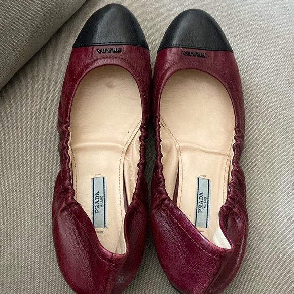 PRADA Burgundy/Black Colorblock Ballerina Flats sz 39 - Picture 3 of 7